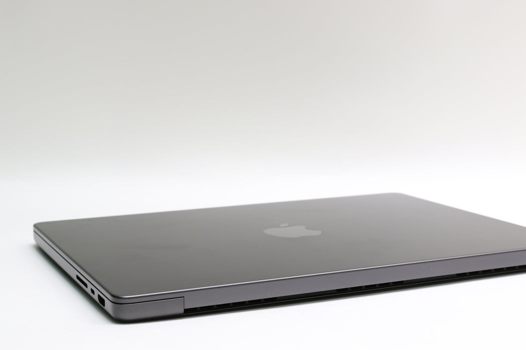 14" 2024, MacBook Pro, MW2V3LL/A, Apple M4, 16GB, 1TB SSD, 10C