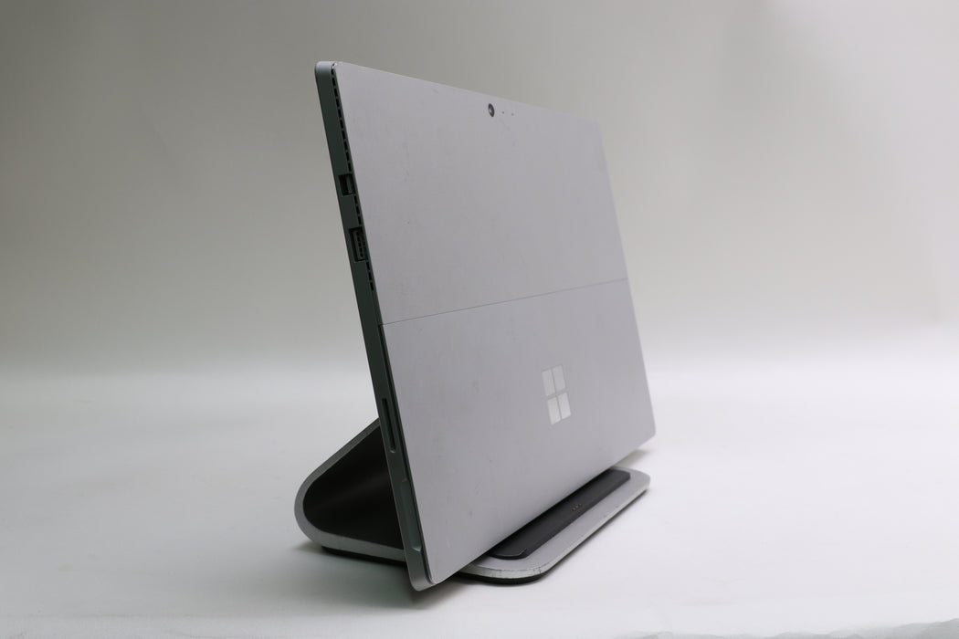 12" Microsoft Surface, i5-6300U, 8GB, 256GB SSD, Touchscreen