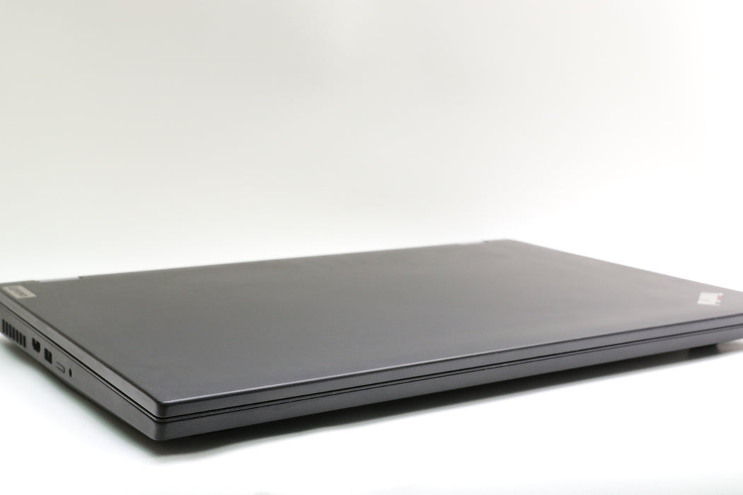 17.3" Lenovo ThinkPad P17 Gen 1, Xeon W-10855M 2.80GHz, 32GB, 1TB SSD, RTX 4000