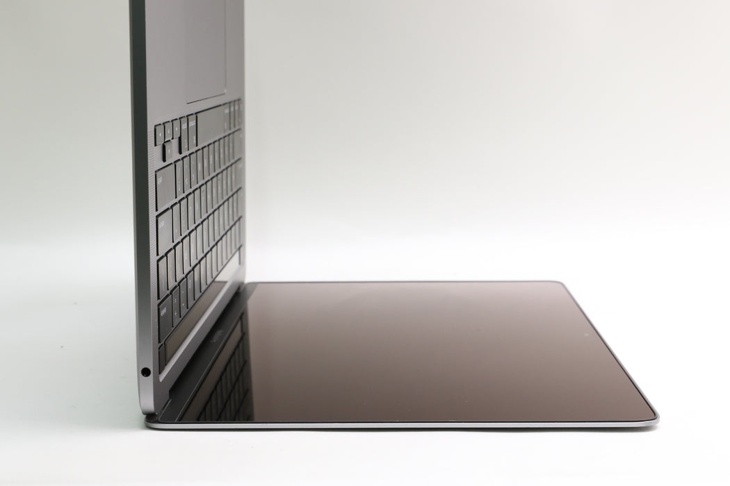 13" QHD+ 2022, MacBook Pro, MNEH3LL/A, Apple M2, 8GB, 256GB SSD, 10C