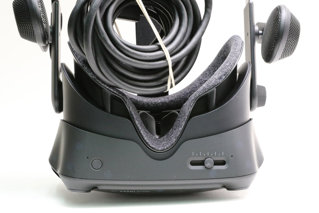 Valve Index VR Headset w/ Controllers, 2x Base Station 2.0s, Cables, Box!