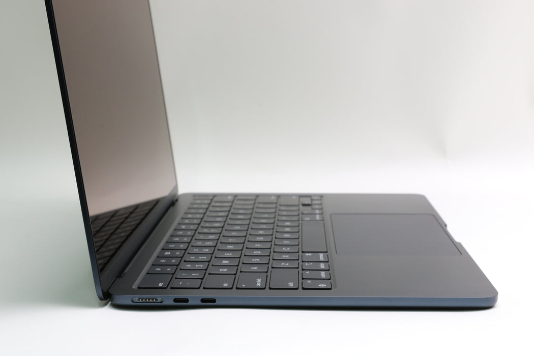 13" 2022, Macbook Air, MLY33LL/A, 3.49 GHz Apple M2, 8GB, 256GB SSD, 8C