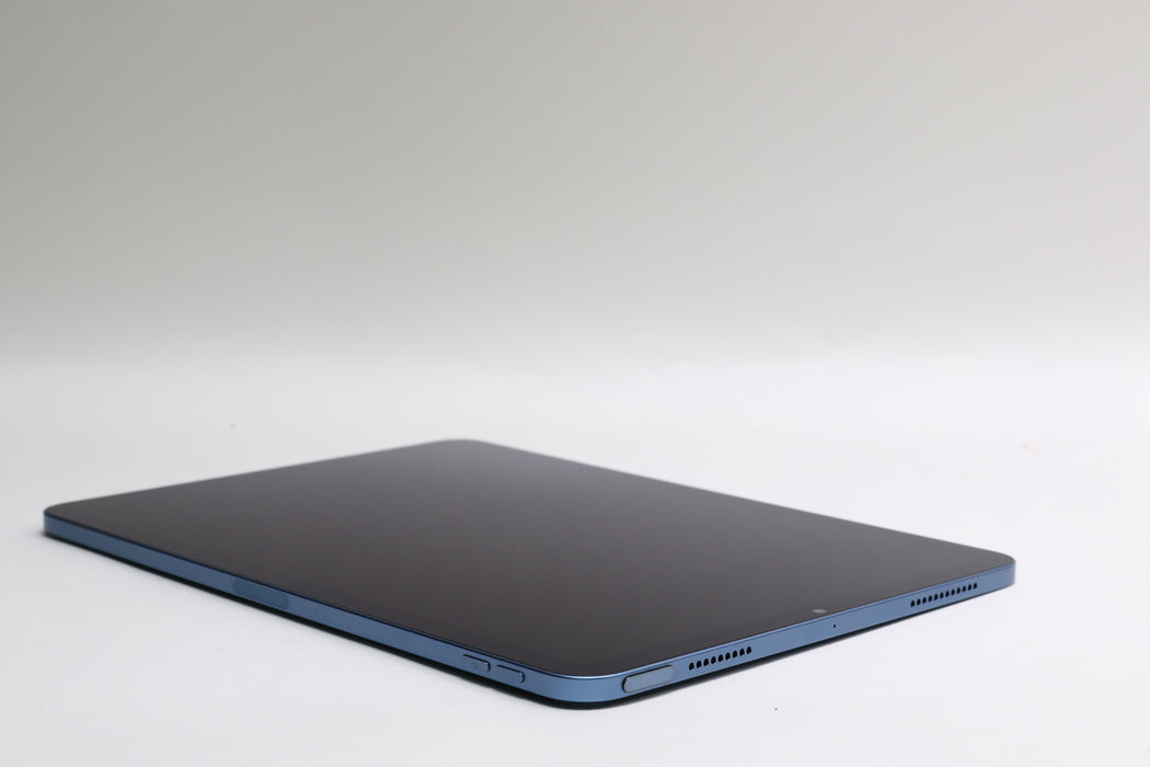 iPad Air M1, 5th Gen, 64GB, Wifi Only, Blue, MM9E3LL/A 10.9" + Pencil!