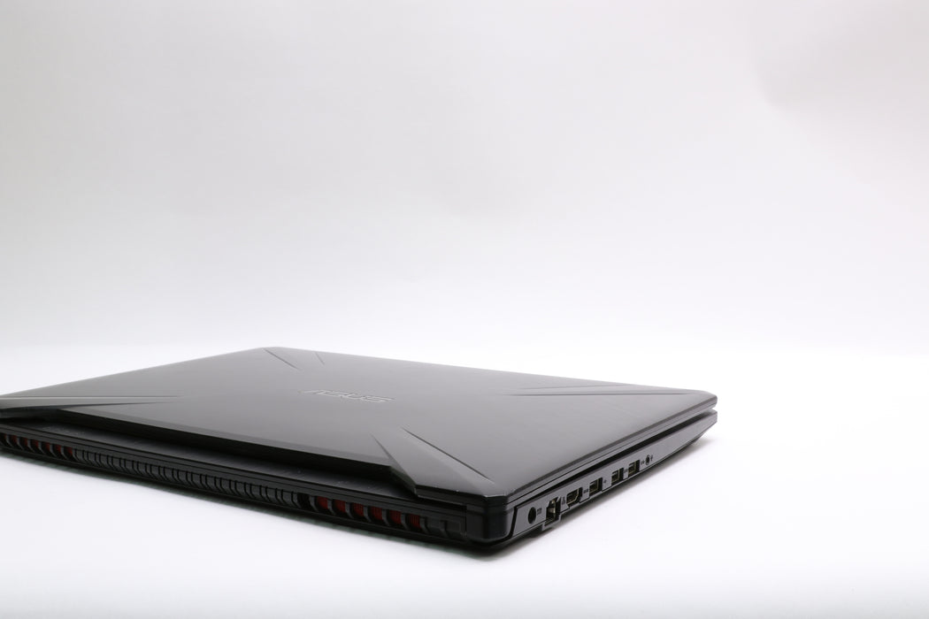 15" Asus Tuf Gaming FX505DT, AMD Ryzen 7 3750H, 32GB, 1TB SSD, 1TB HDD, GTX 1650