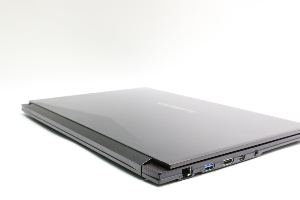 100%BATT 15.6" Gigabyte Aero 15, i7-8750H, 16GB, 512GB SSD, GTX 1070 Max-Q