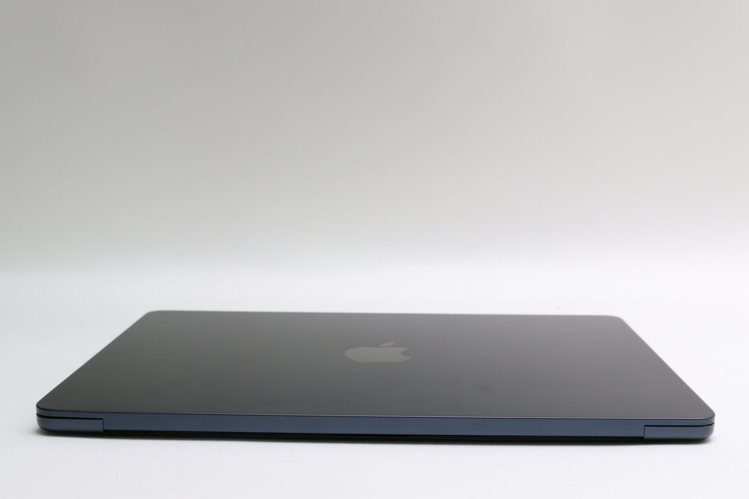 100% Battery! 13" 2022, Macbook Air, MC7X4LL/A, Apple M2, 16GB, 256GB SSD, 8C