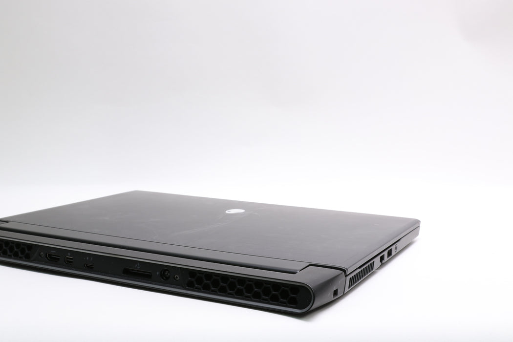 15" Alienware M15 R4, i7-10870H, 16GB, 512GB SSD, RTX 3070 Laptop GPU