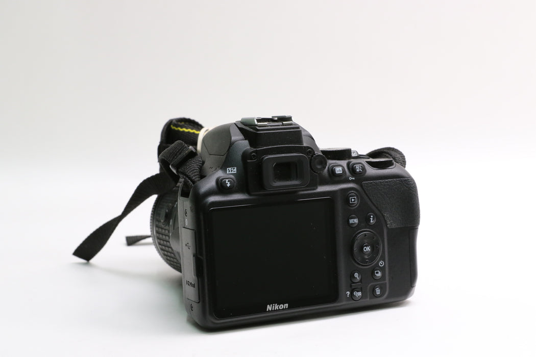 Nikon D3500 Camera w/ Nikon AF-P DX 18-55mm f/3.5-5.6G VR Lens, 2,197 Shutter!