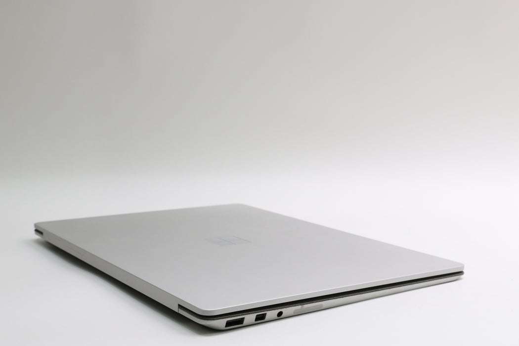 13.5" Microsoft Surface, i7-8650U, 16GB, 512GB SSD, Touchscreen