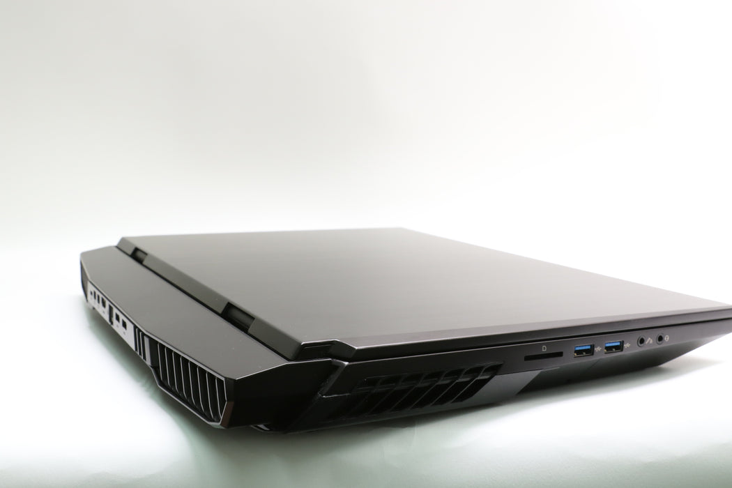 17.3" Falcon Northwest DRX, i9-11900K, 128GB RAM, 4x 2TB SSD's, RTX 3080, 4K!