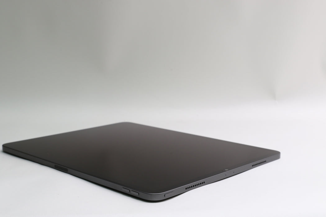 iPad Pro, 5th gen, 128GB, Wi-Fi Only, Space Gray, MHNF3LL/A 12.9”