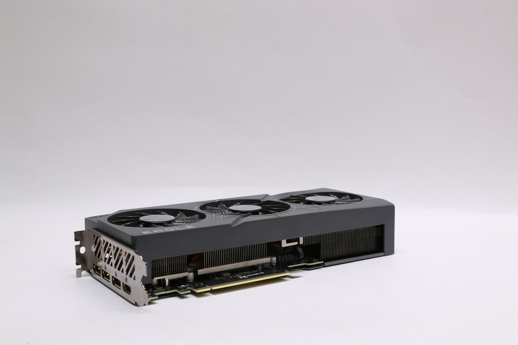 Gigabyte GeForce RTX 4070 Eagle OC 12GB GDDR6X Graphics Card — photo 3 of 7