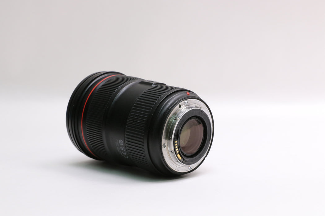 Canon EF 24-70mm f/2.8L II USM Lens w/ Canon EW-88 Lens Hood!