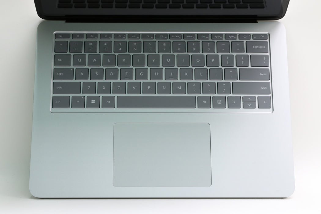 100%BATT 14" Microsoft Surface Laptop Studio 2, i7-13800H, 32GB, 1TB, RTX 4050