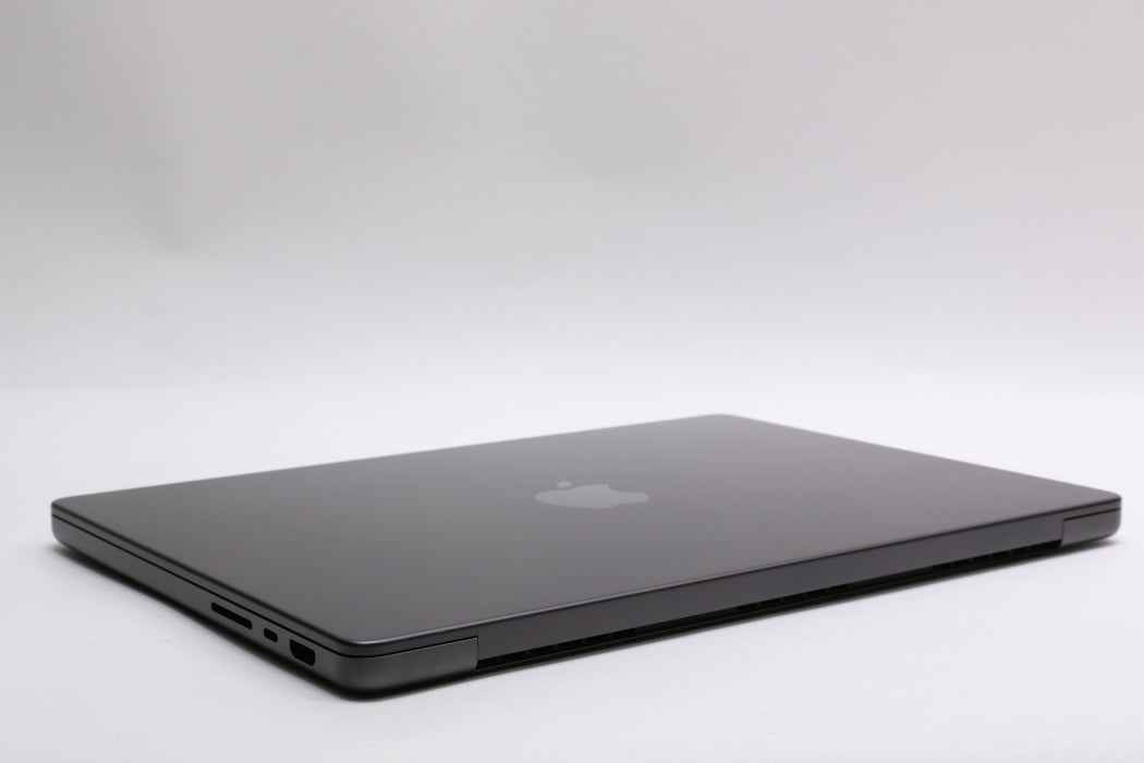 14" 2025, MacBook Pro, MDE14LL/A, Apple M5, 16GB, 1TB SSD, 10C — photo 7 of 12