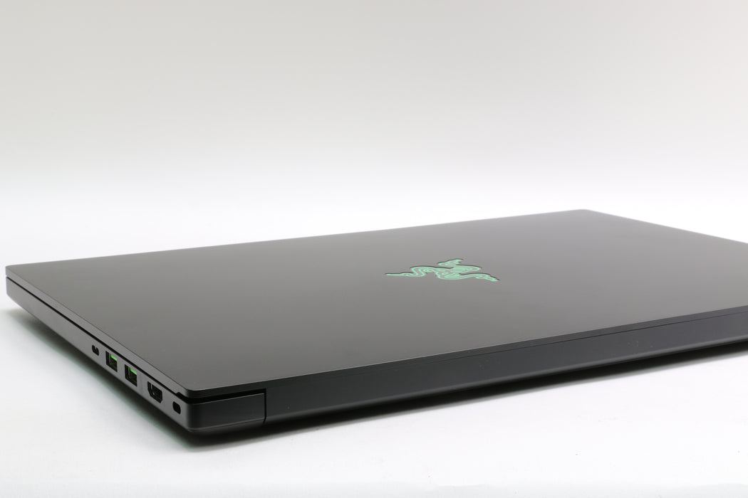 15.6" Razer Blade 15 Rz09-0328, i7-10750H, 16GB, 256GB SSD