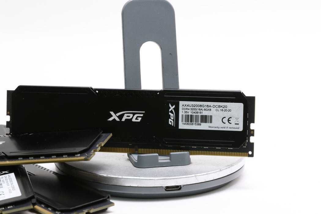XPG GAMMIX D20 32GB (4x8GB) DDR4 3200MHz DIMM
