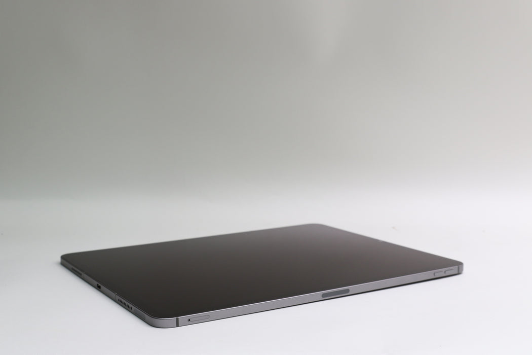 iPad Pro 6th Gen, 256GB, Unlocked, Space Gray, MP603LL/A 12.9”, Apple Pencil!