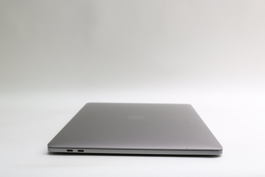 100%BATT 15" 2017, MacBook Pro, BTO, i7-7700HQ, 16GB, 512GB SSD, Radeon Pro 555