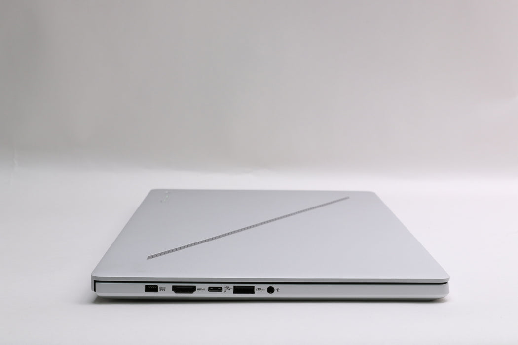 14" Asus Rog Zephyrus G14, AMD Ryzen 9 270, 16GB, 1TB SSD, RTX 5060