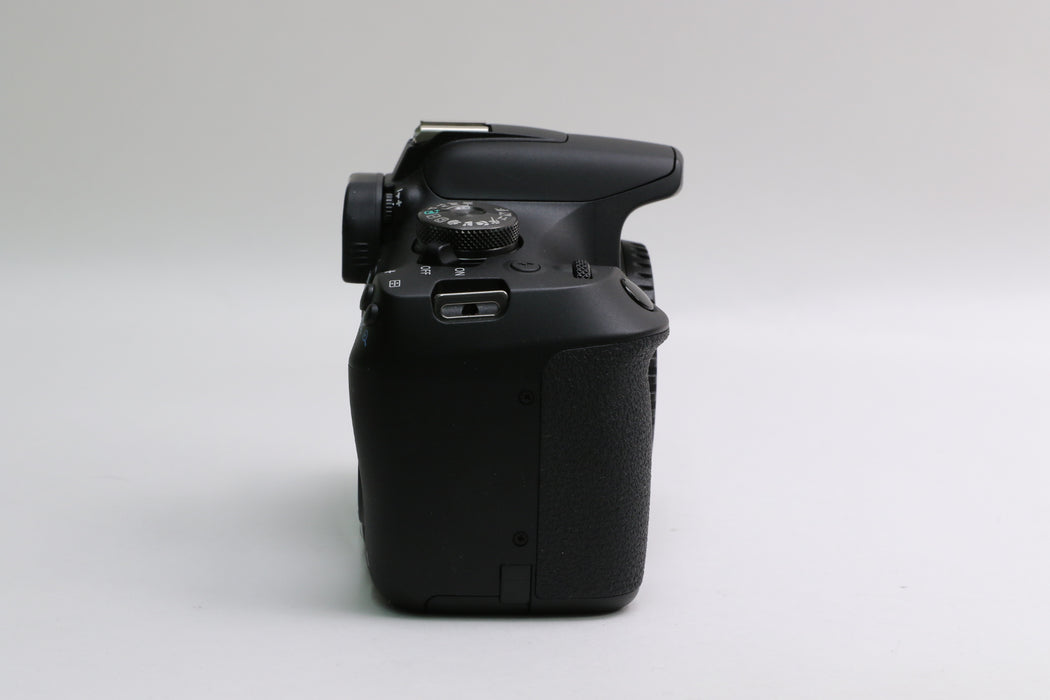 Canon EOS Rebel T7 Camera, w/ 18-55mm IS II Lens, OEM Battery/Charger, 761 SC!
