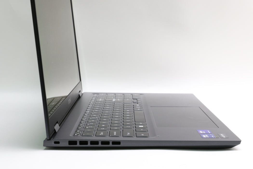 100%BATT 16" UHD+ MSI, Ultra 9 288V, 32GB, 2TB SSD