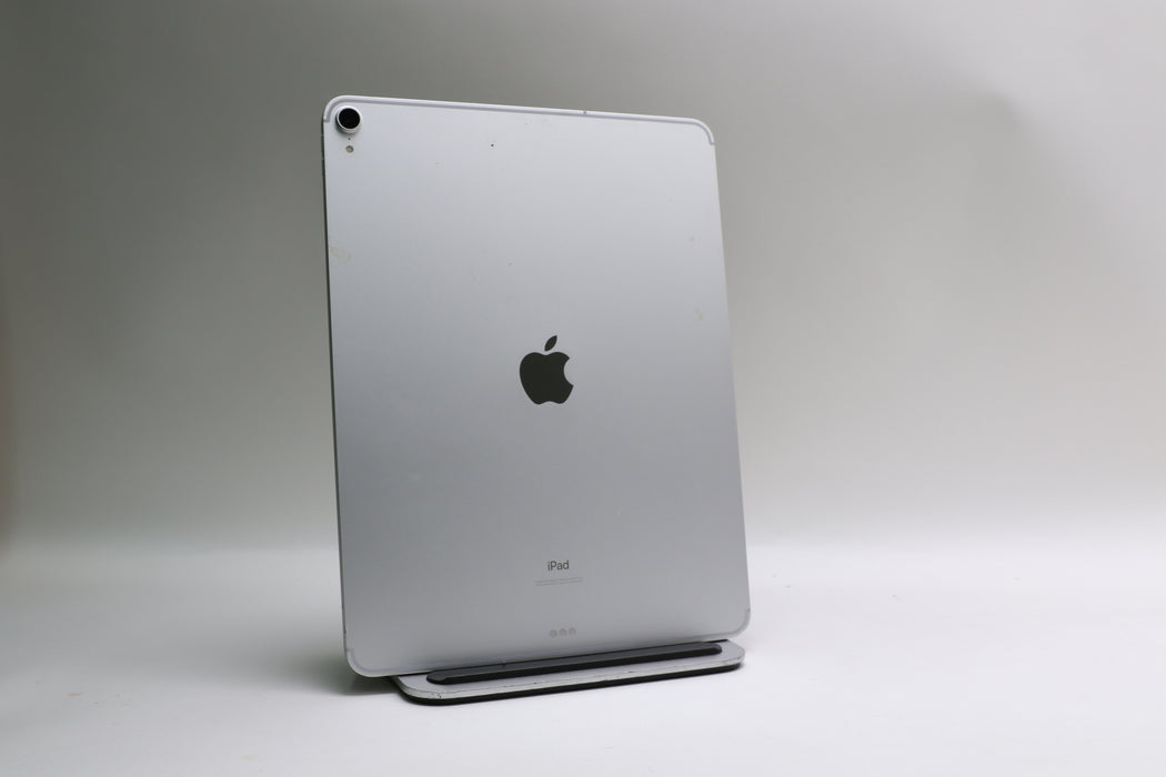 iPad Pro 12.9" 3rd Gen, 512GB, Unlocked, Silver, MTJL2LL/A