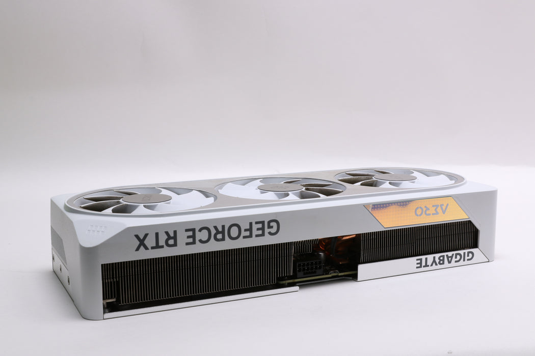 GIGABYTE GeForce RTX 4070 AERO OC 12GB GDDR6X