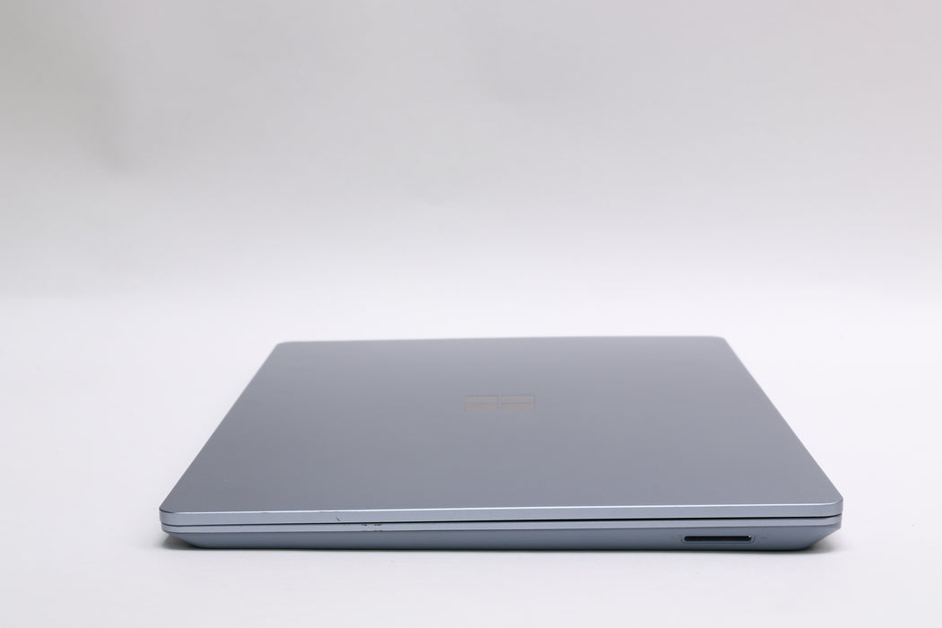 12.4" Microsoft Surface Laptop Go, i5-1035G1, 8GB, 256GB SSD, Touchscreen — photo 6 of 13