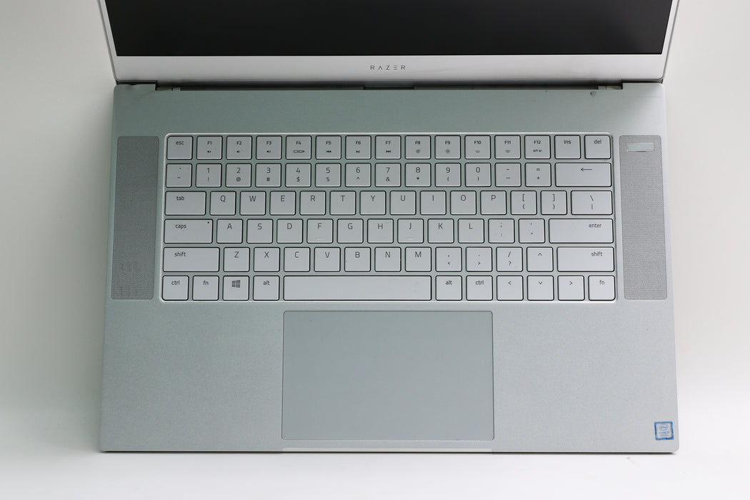 15.6" Razer, Blade, i7-9750H 2.60GHz, 16GB, 512GB SSD, RTX 2070