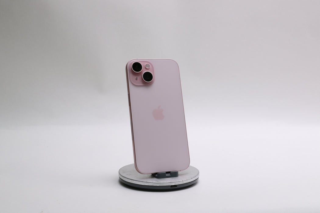 Apple iPhone 15, 256GB, Unlocked, Pink, MTM53LL/A — photo 4 of 13