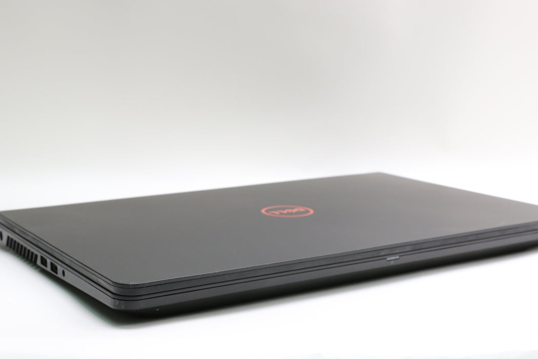 15.6" Dell Inspiron 5577, i7-7700HQ 2.80GHz, 8GB, 128GB SSD & 1TB HDD, GTX 1050