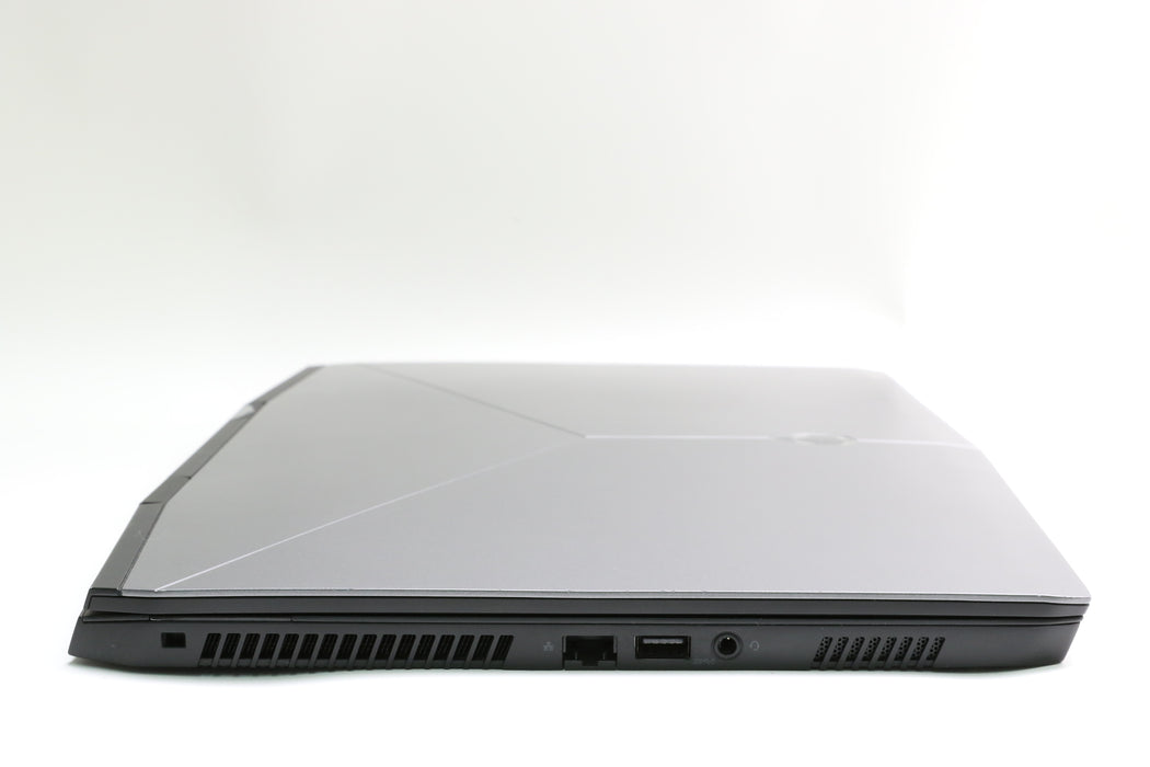 15.6" Alienware, M15, i7-8750H 2.20GHz, 16GB, 1TB HDD & 2TB SSD, GTX 1060