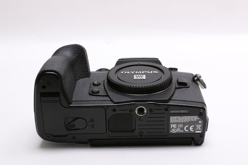 Olympus OM-D E-M1 Mark II Mirrorless Camera w/ M.Zuiko 14-42mm f/3.5-5.6 Lens!