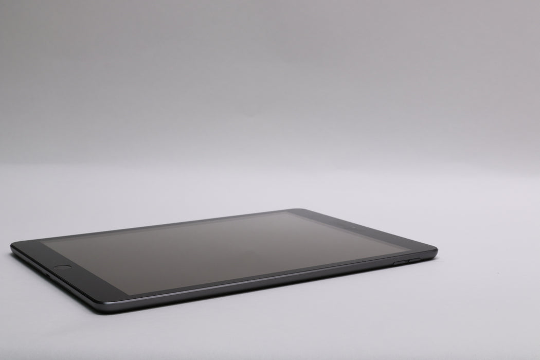 10.9" Apple iPad 10.2" 8th Gen, 128GB, Wi-Fi Only, Space Gray, PYLD2LL/A