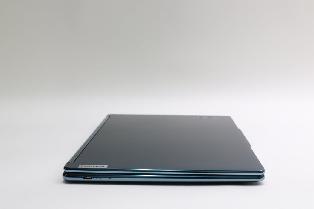 14" 2.8K Lenovo Yoga Book 9 13iru8, i7-1355U, 16GB, 1TB, Touch, 100% Battery!