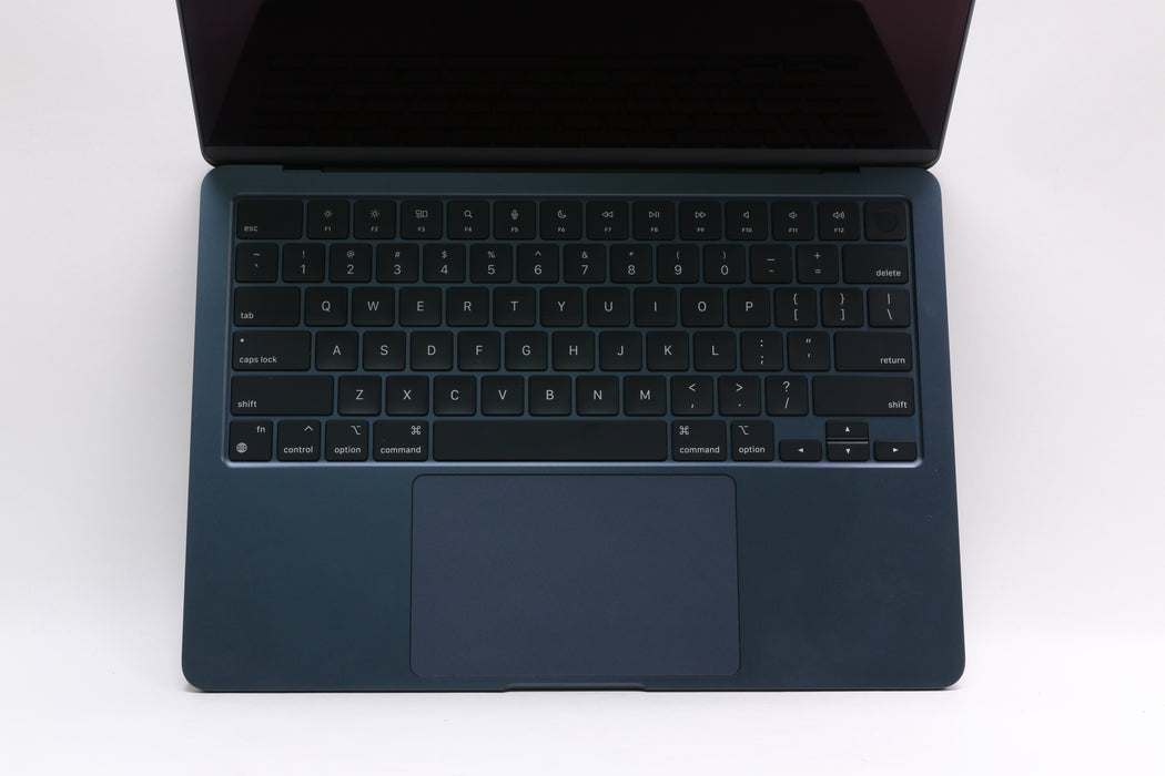 13" 2022, MacBook Air, MC7X4LL/A, Apple M2, 16GB, 256GB SSD, 8C — photo 3 of 13