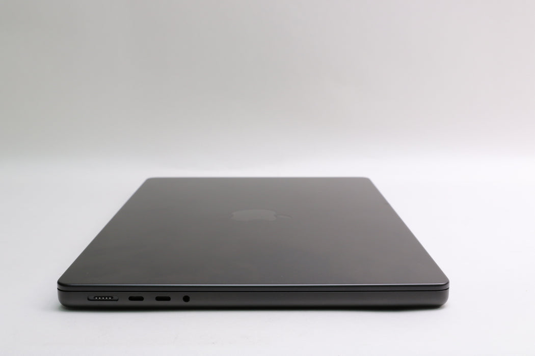 14" 2026, MacBook Pro, BTO, Apple M5 Pro, 24GB, 1TB SSD, 16C, 2 Cycles!