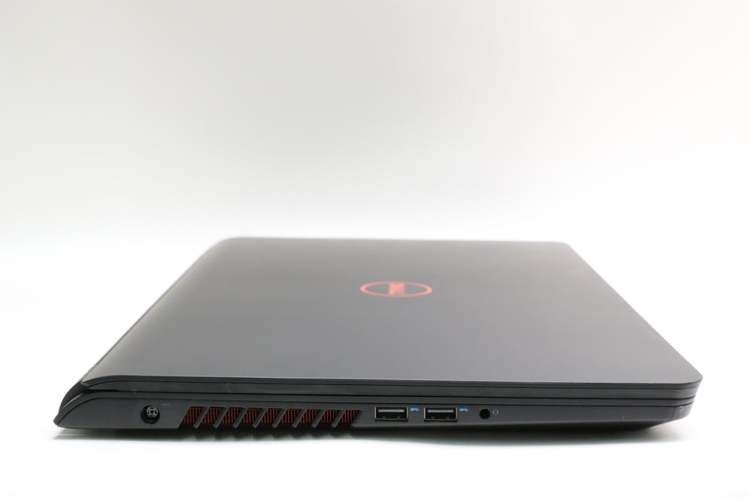 15.6" Dell Inspiron 5577, i7-7700HQ 2.80GHz, 8GB, 128GB SSD & 1TB HDD, GTX 1050