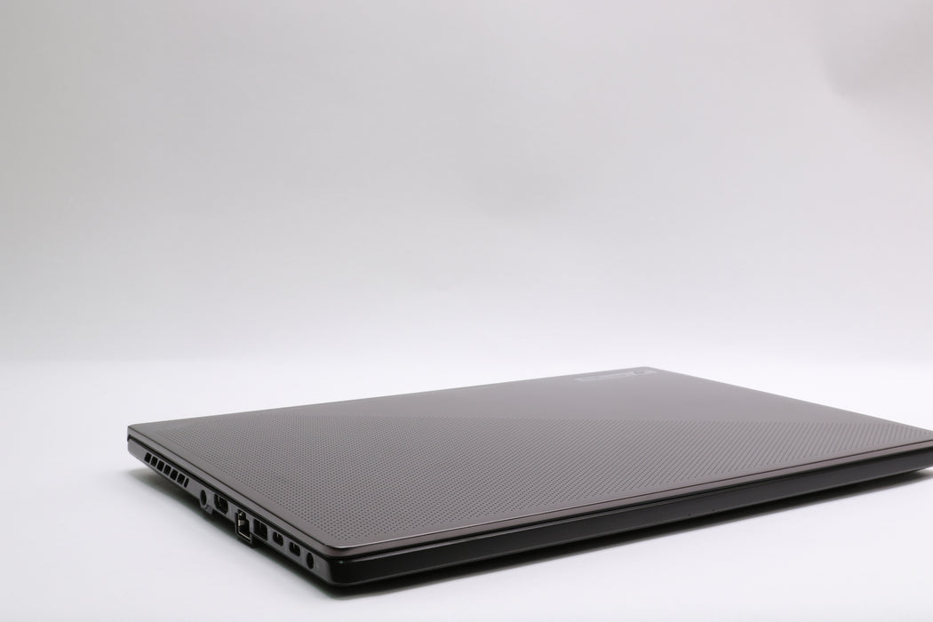 15" Asus Rog Zephyrus G15, AMD Ryzen 9 5900HS, 16GB, 1TB SSD, RTX 3070