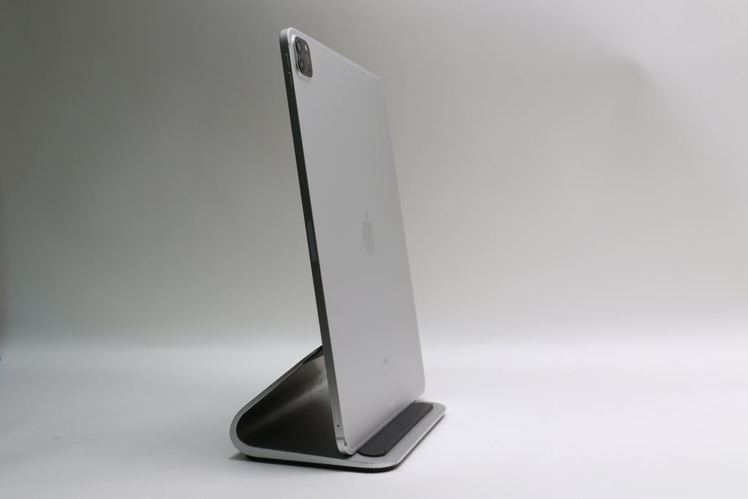 iPad Pro 12.9" M1, 5th Gen, 2TB, Unlocked, Silver, MHP53LL/A