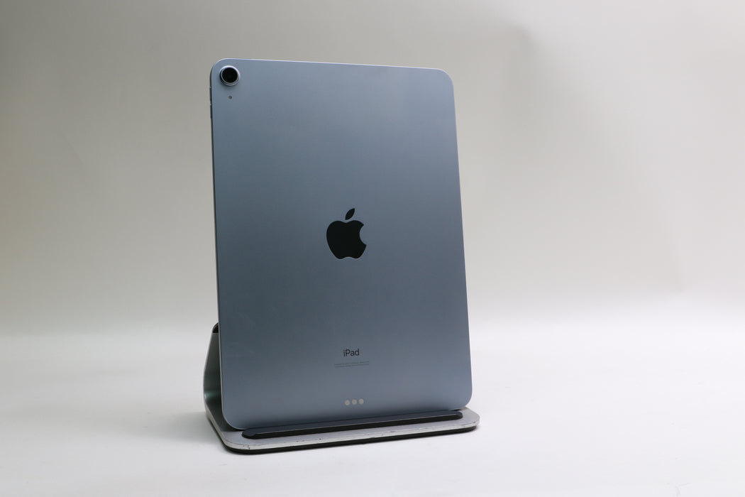 iPad Air 4th Gen, 64GB, Wi-Fi Only, Sky Blue, 3H185LL/A