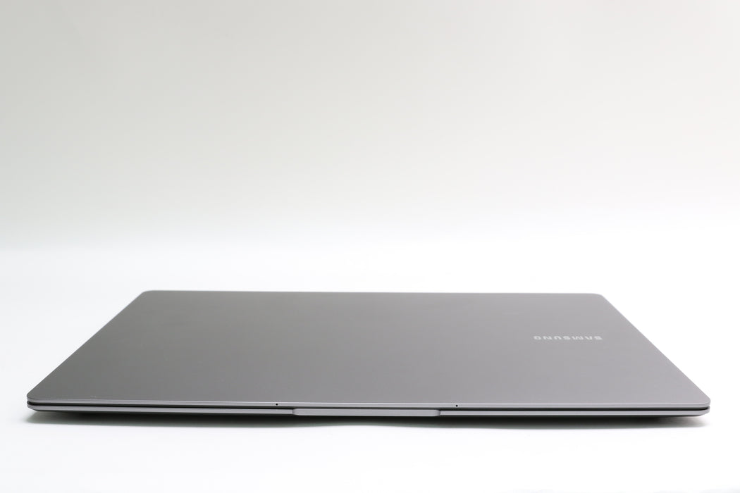 14" Samsung Galaxy Book5 Pro, Ultra 7 256V, 16GB, 512GB, 120Hz OLED Touchscreen!