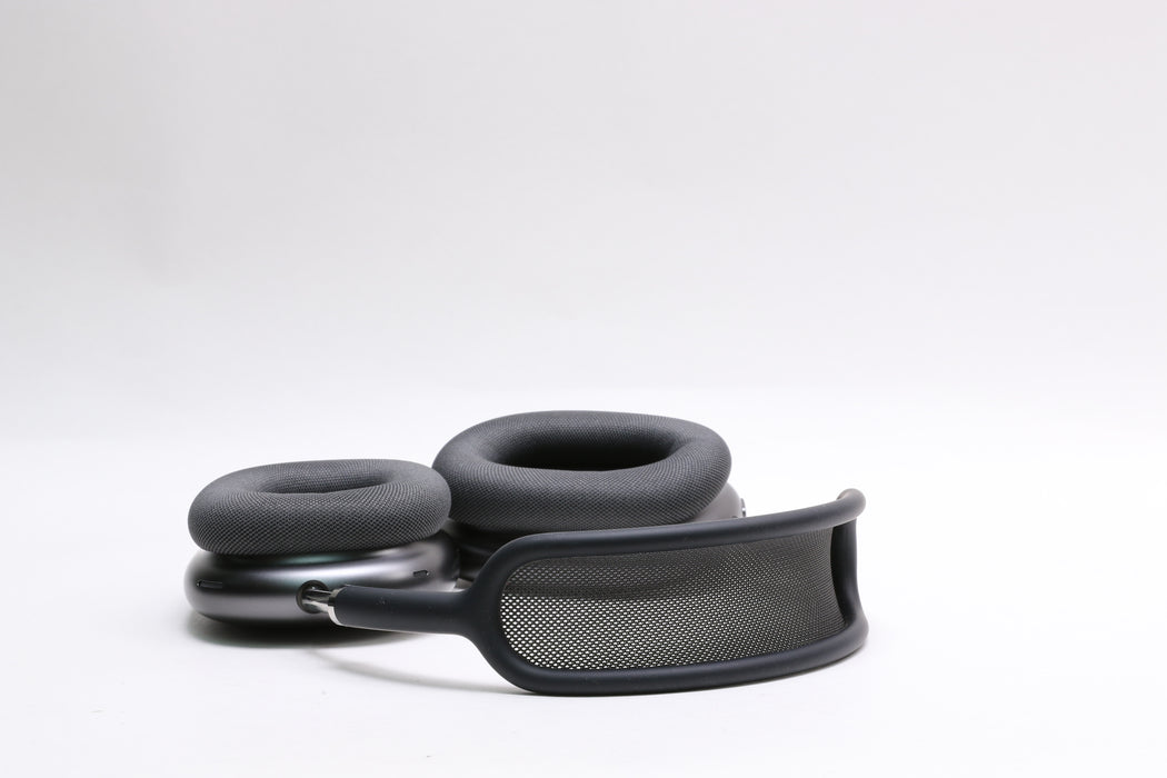 Apple AirPods Max (Lightning) Space Gray, MGYH3AM/A w/ Smart Case! — photo 6 of 6