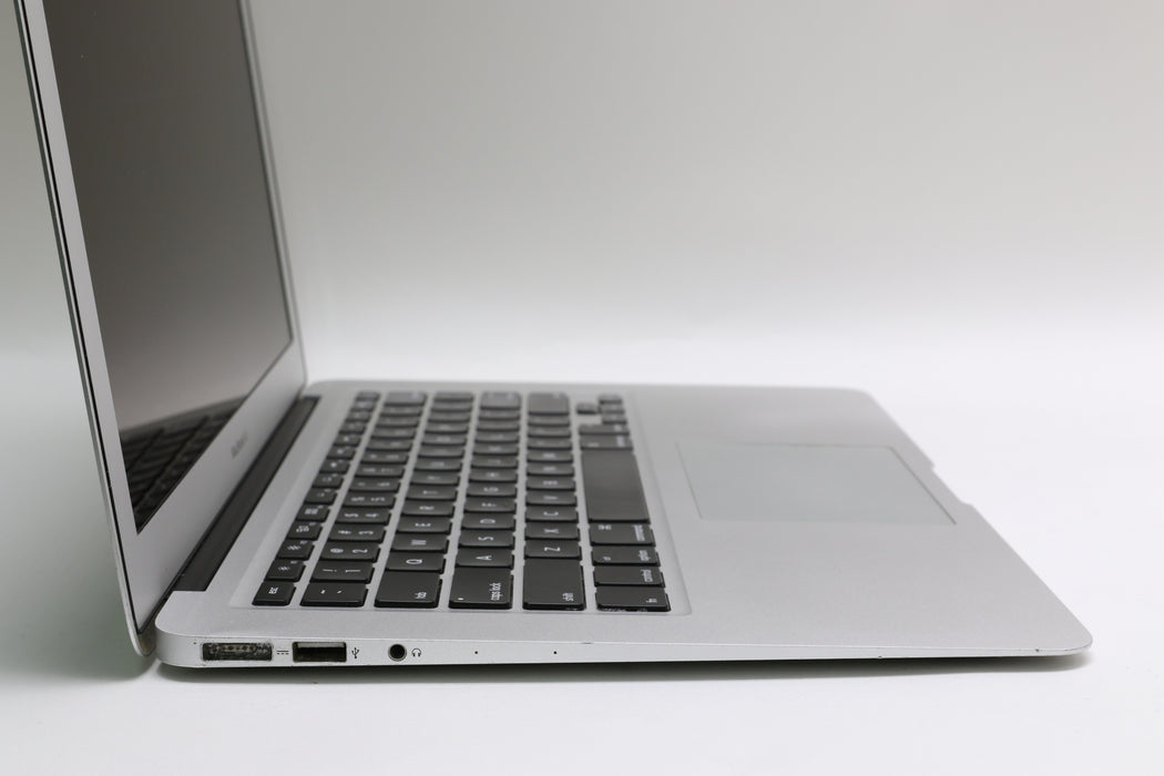 New Battery! 13" Early 2015, Macbook Air, MJVG2LL/A, i5, 4GB, 256GB SSD