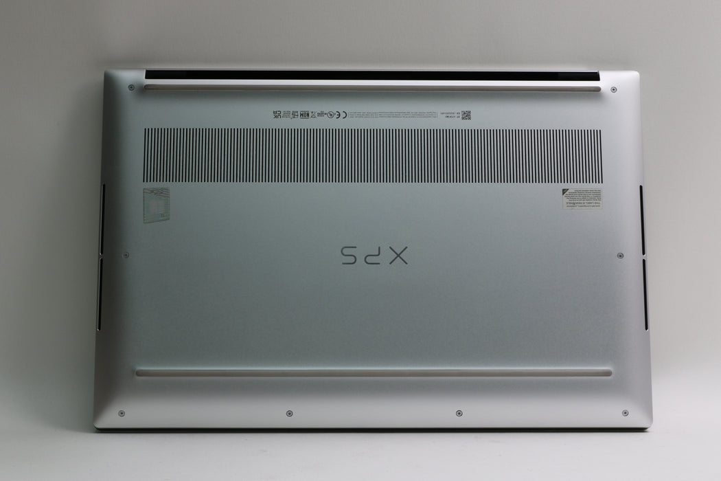 15.6" Dell, Xps 15 9510, i9-11900H 2.50GHz, 32GB, 1TB SSD, RTX 3050 Ti
