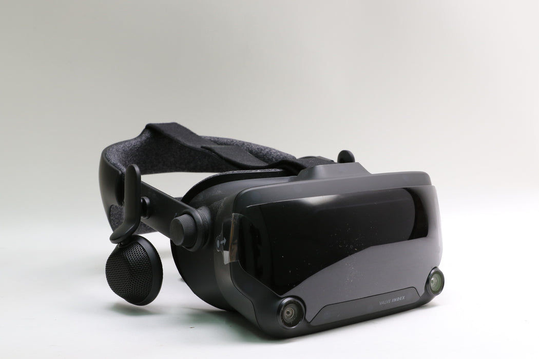 Valve Index VR Headset w/ Controllers, 2x Base Station 2.0s, Cables, Box!