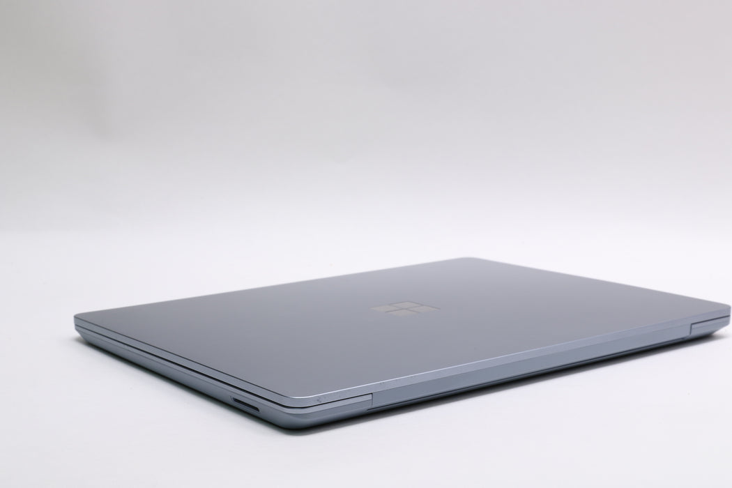 12.4" Microsoft Surface Laptop Go, i5-1035G1, 8GB, 256GB SSD, Touchscreen — photo 7 of 13