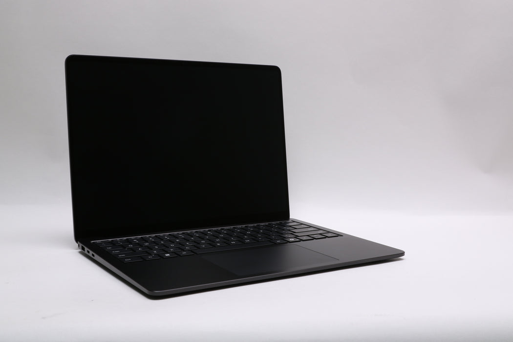 13" Microsoft Surface, 7th, Snapdragon X 12-core X1E80100, 16GB, 1TB SSD — photo 2 of 13