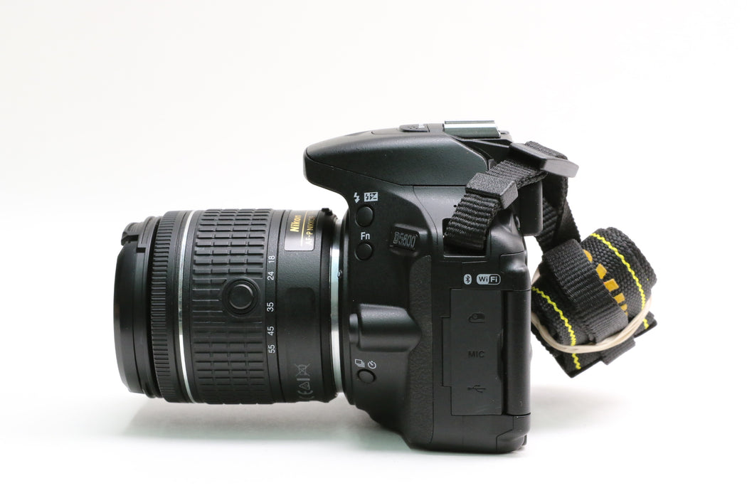 Nikon D5600 Camera w/ Nikon 18-55mm f/3.5-5.6G DX VR Lens! 407 Shutter Count!